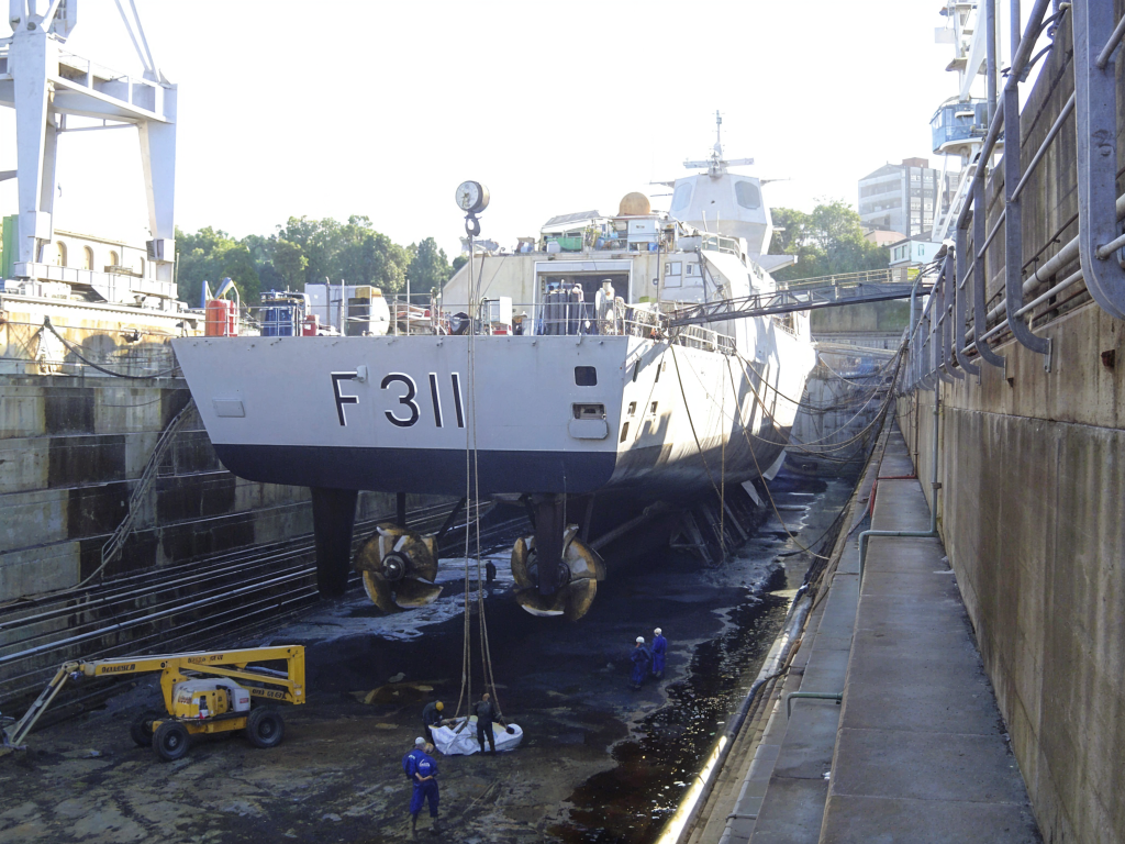 el impacto del tratamiento térmico en la resistencia a la corrosión en ambientes agresivos